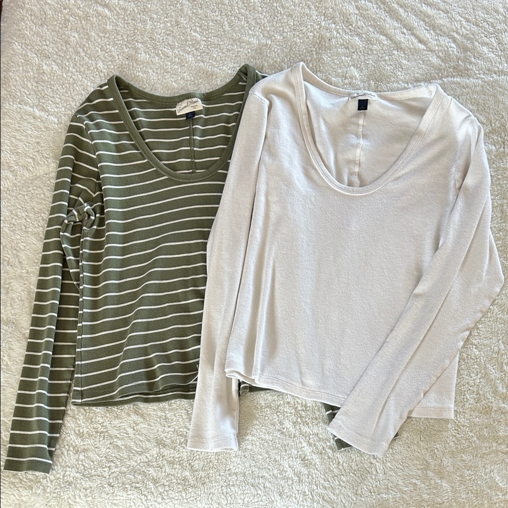 Set of 2 Universal Thread Long Sleeve Tops - Olive Green and Cream White